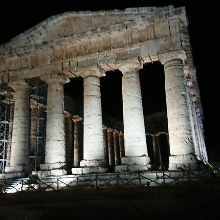 Helimos Bed&Breakfast Segesta Temple-Castellammare カラタフィーミ エクステリア 写真