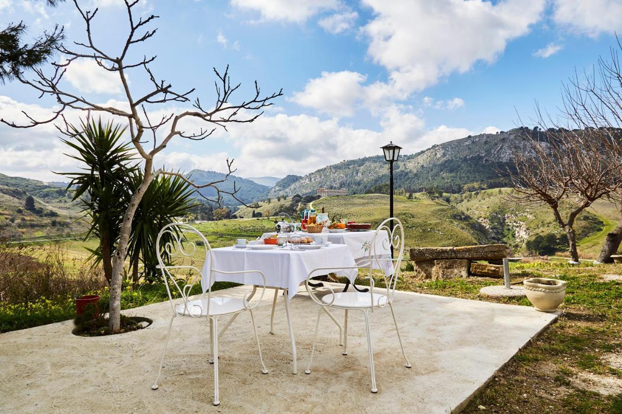 Helimos Bed&Breakfast Segesta Temple-Castellammare カラタフィーミ エクステリア 写真