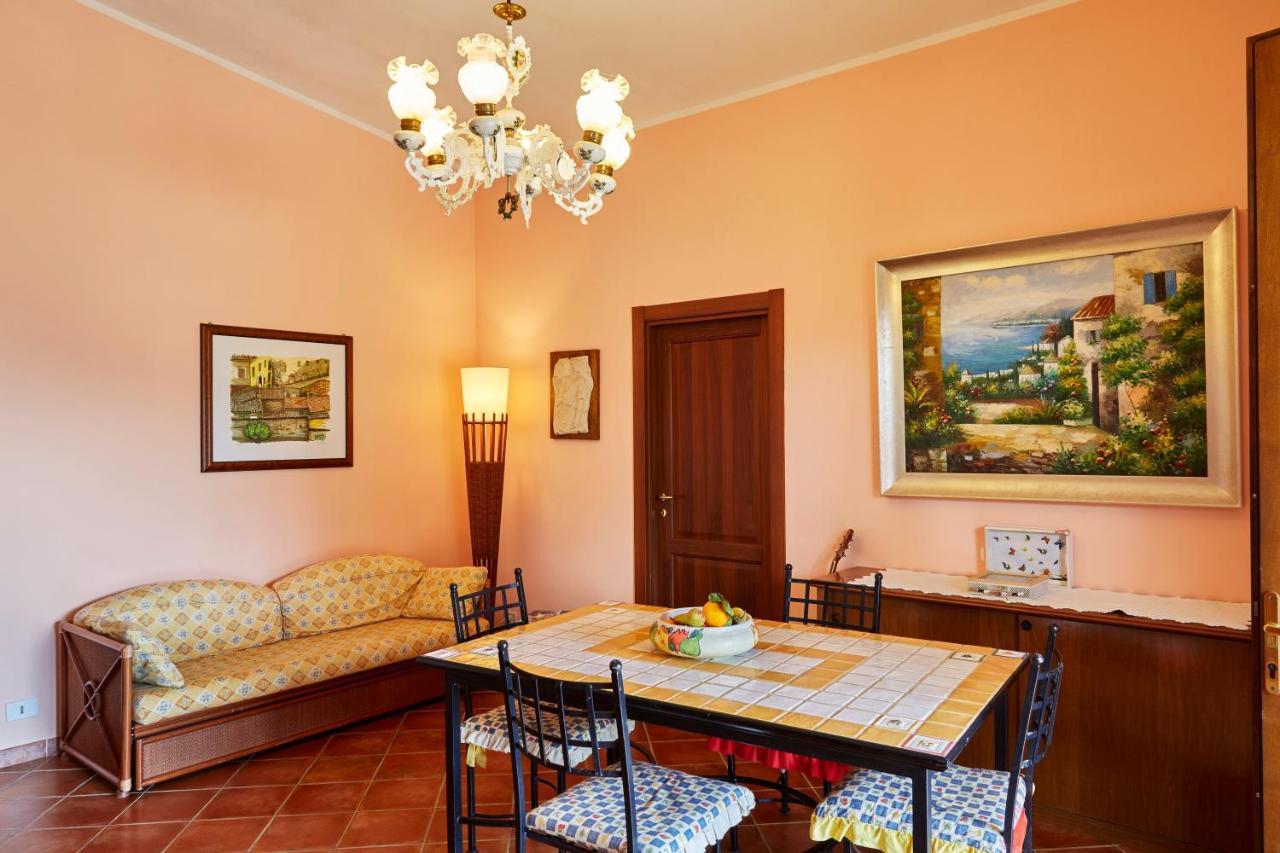 Helimos Bed&Breakfast Segesta Temple-Castellammare カラタフィーミ エクステリア 写真