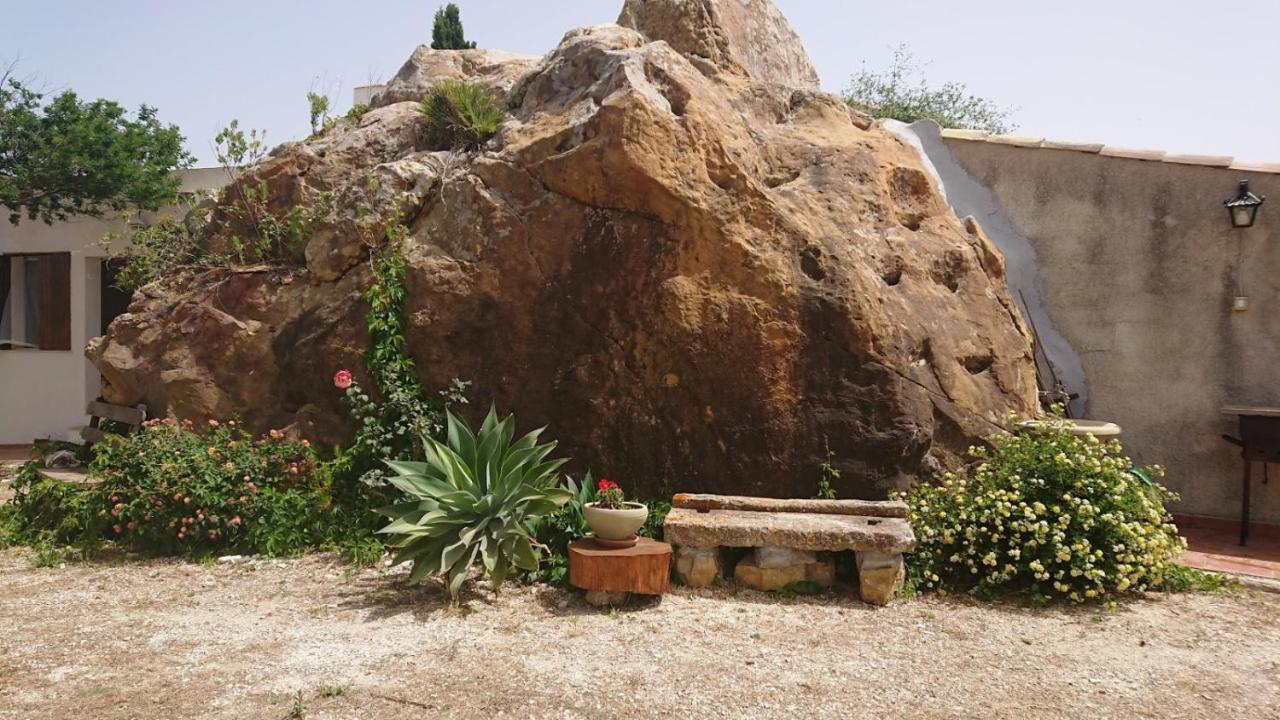 Helimos Bed&Breakfast Segesta Temple-Castellammare カラタフィーミ エクステリア 写真