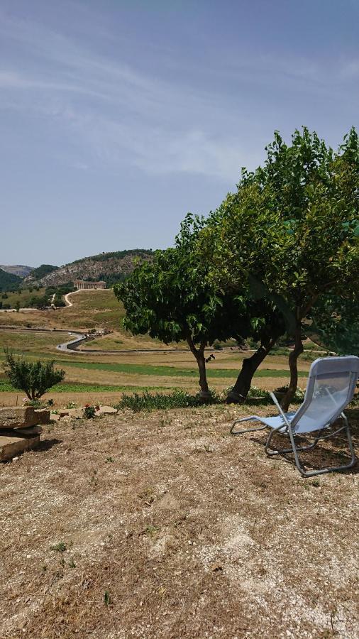 Helimos Bed&Breakfast Segesta Temple-Castellammare カラタフィーミ エクステリア 写真