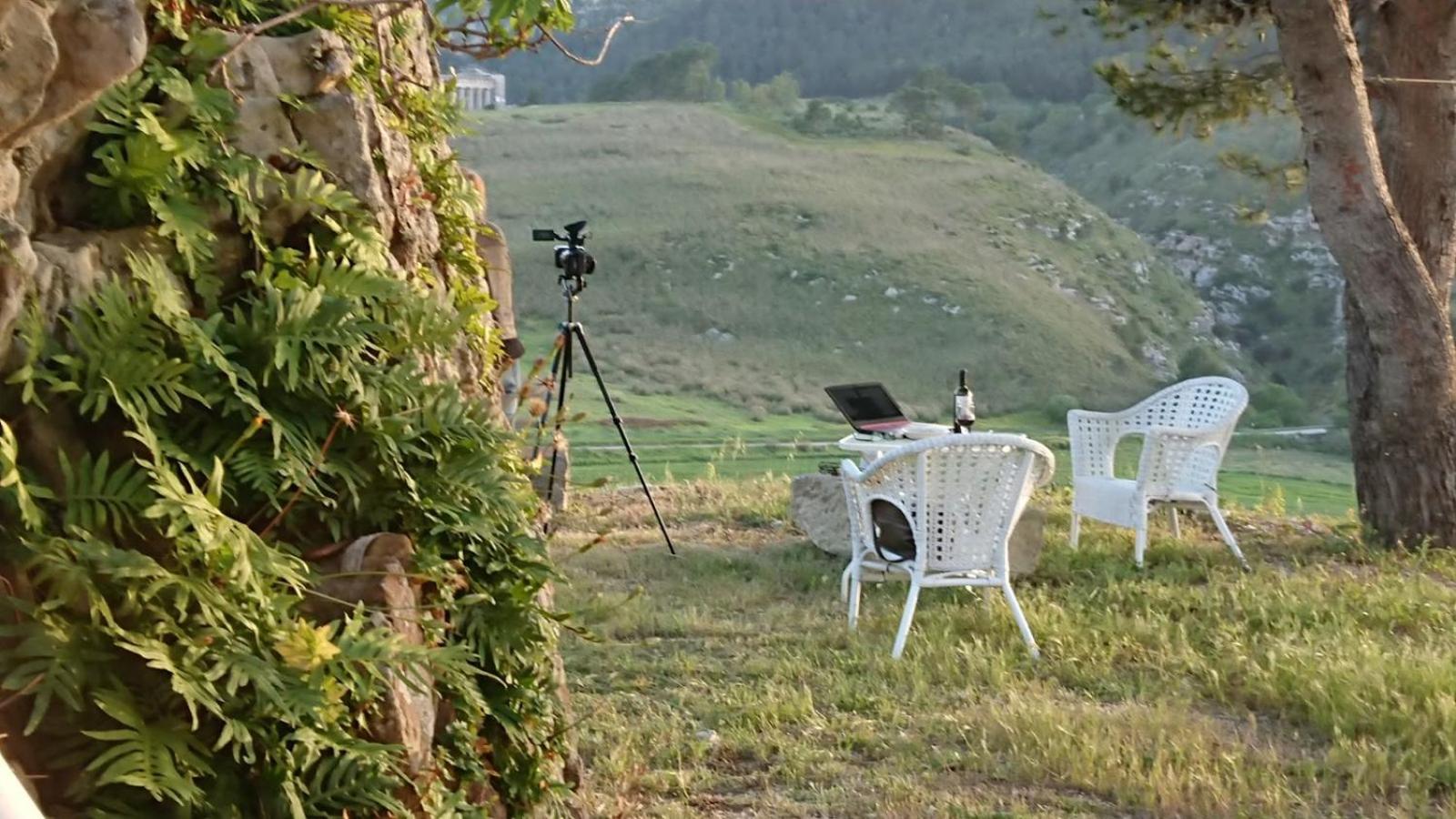 Helimos Bed&Breakfast Segesta Temple-Castellammare カラタフィーミ エクステリア 写真