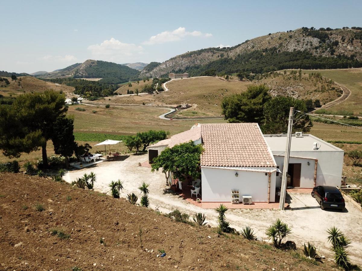 Helimos Bed&Breakfast Segesta Temple-Castellammare カラタフィーミ エクステリア 写真